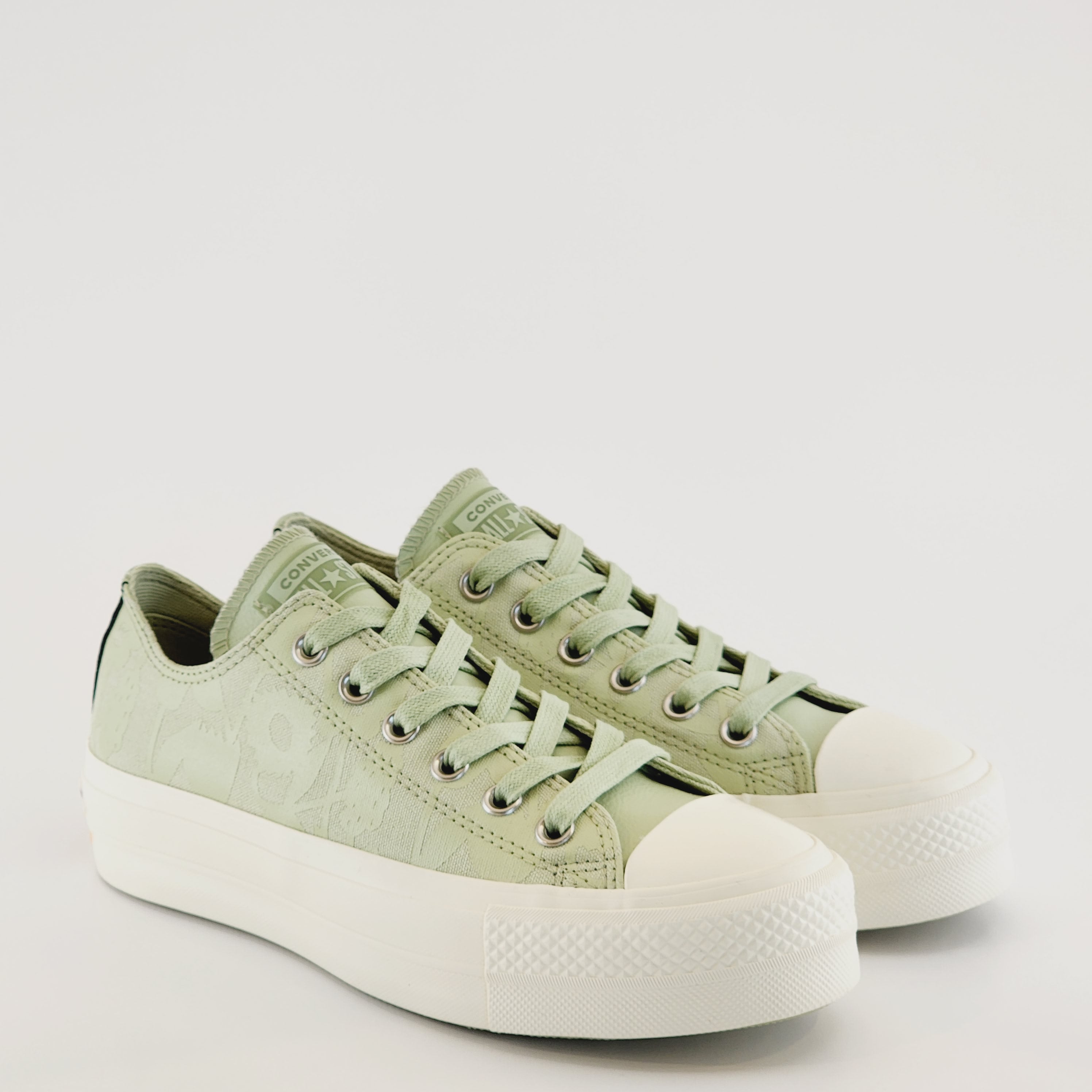 Converse CTAS Lift OX 'We Are Stronger Together' Platform Sneakers A01733C NWT
