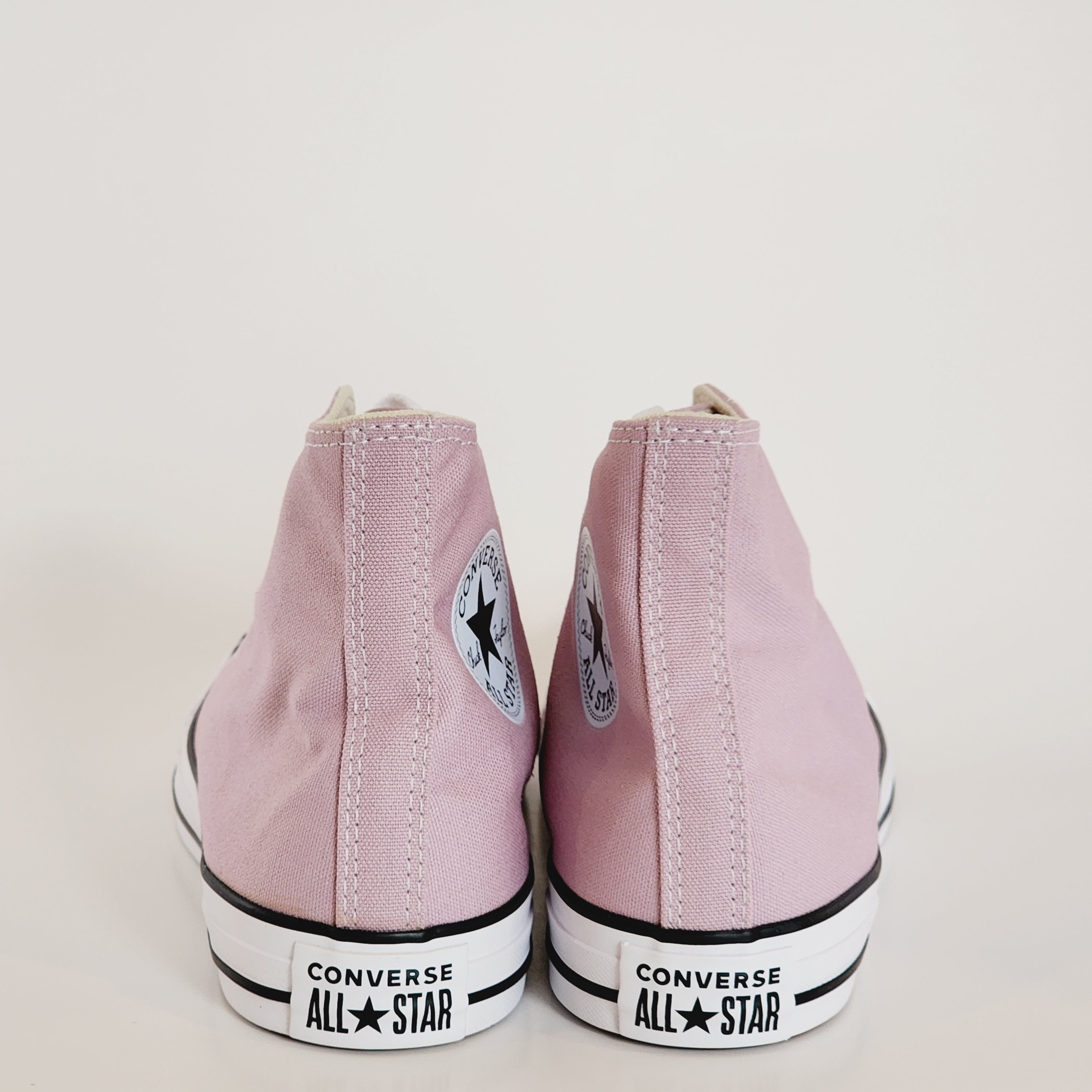 Converse CTAS Hi Phantom Violet/White/Black Canvas Unisex Sneakers A04542F NWT