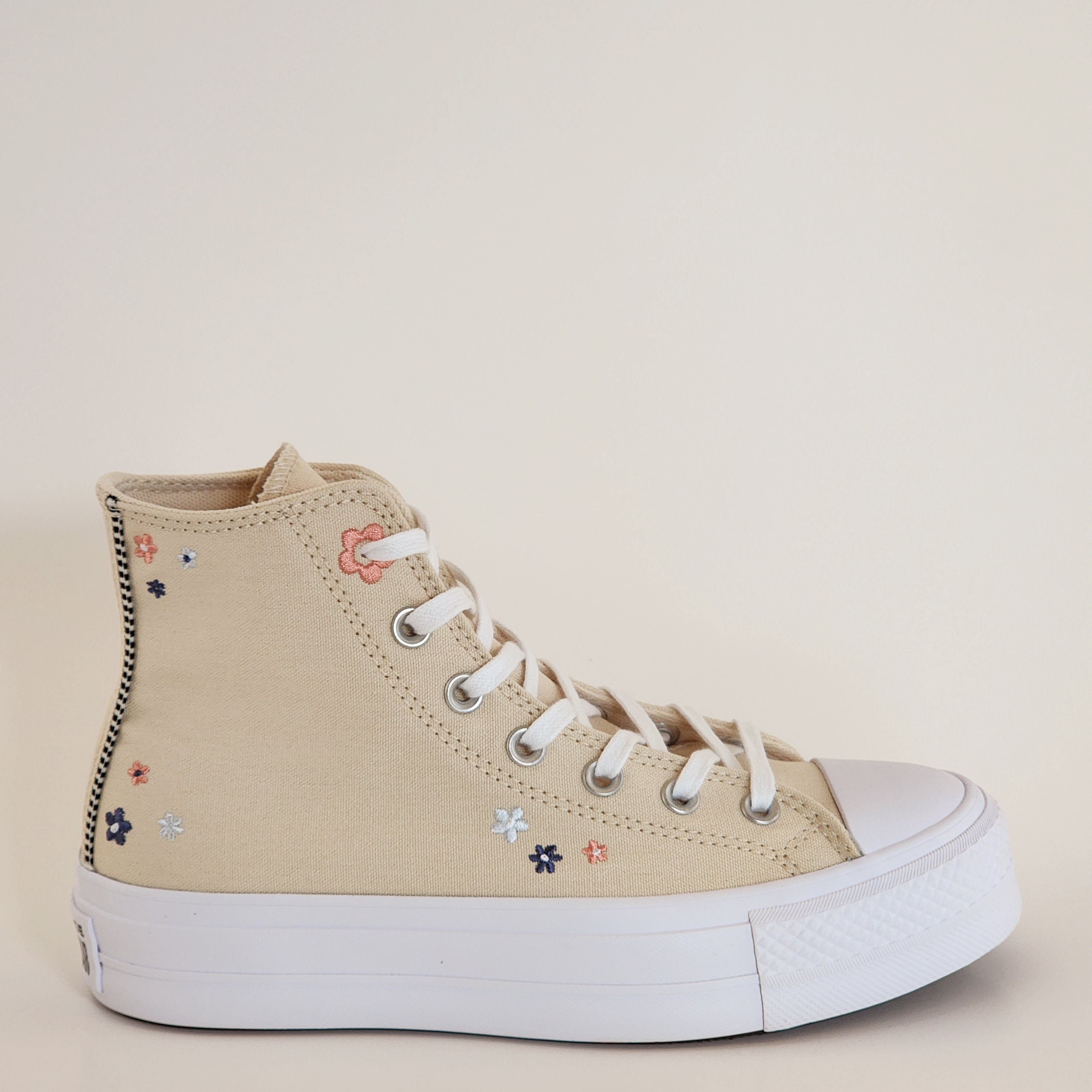 Converse CTAS Lift Hi Petite Petals Women's Platform Sneakers A14265C NWT