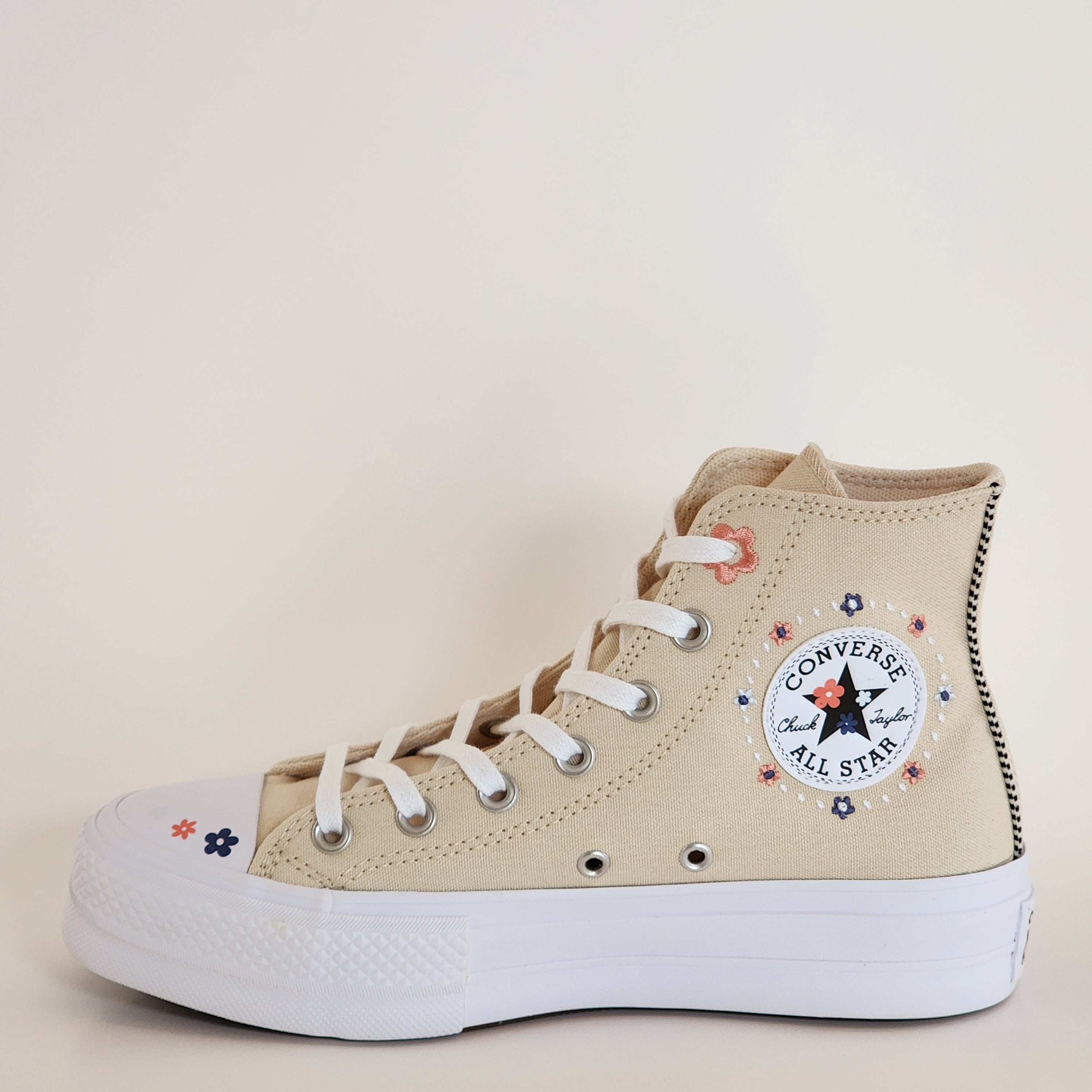 Converse CTAS Lift Hi Petite Petals Women's Platform Sneakers A14265C NWT