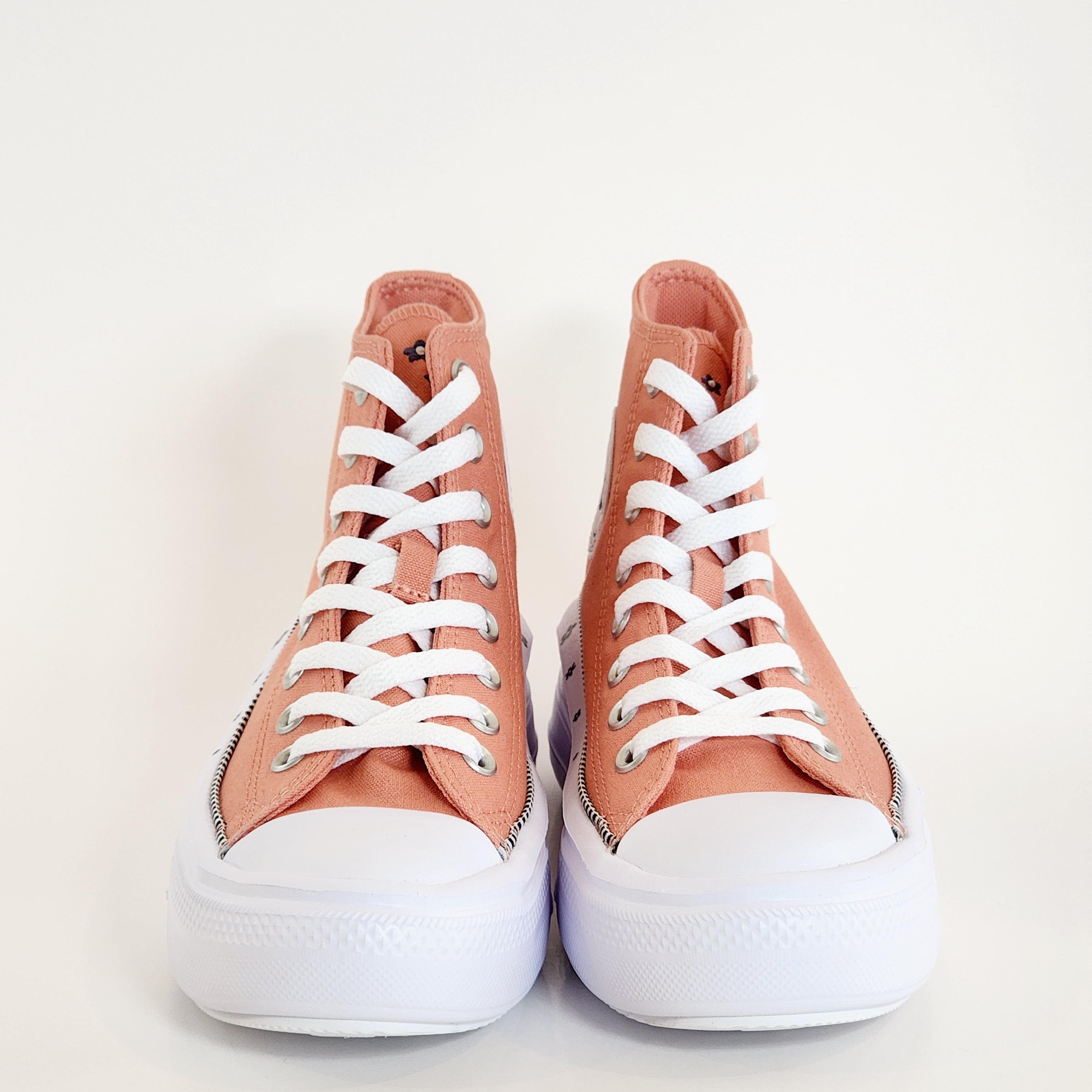 Converse CTAS Move Hi Petite Petals Women's Platform Sneakers A14266C NWT