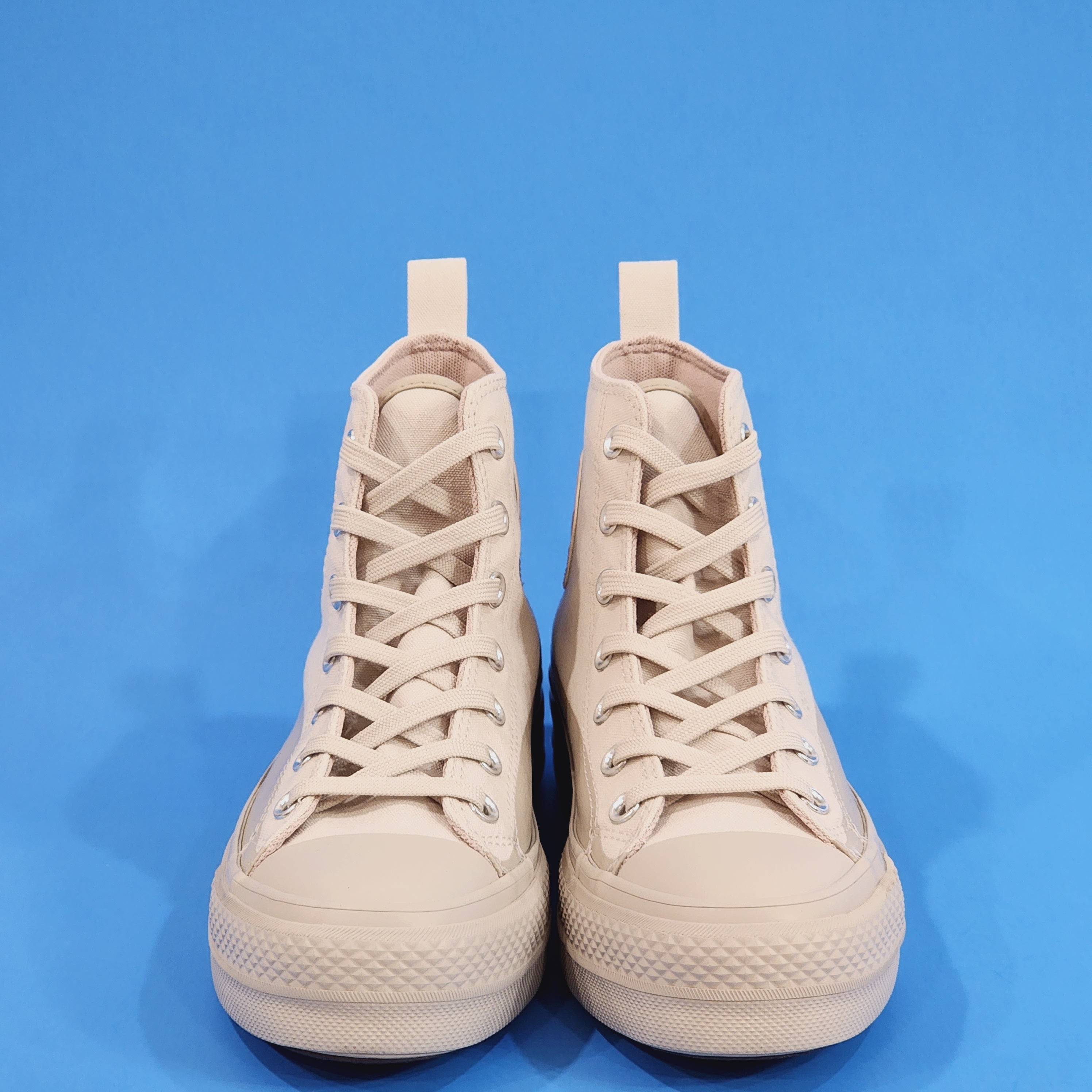 Converse CTAS Hi Lift Water-Repellent Canvas Platform Sneakers A04262C NWT