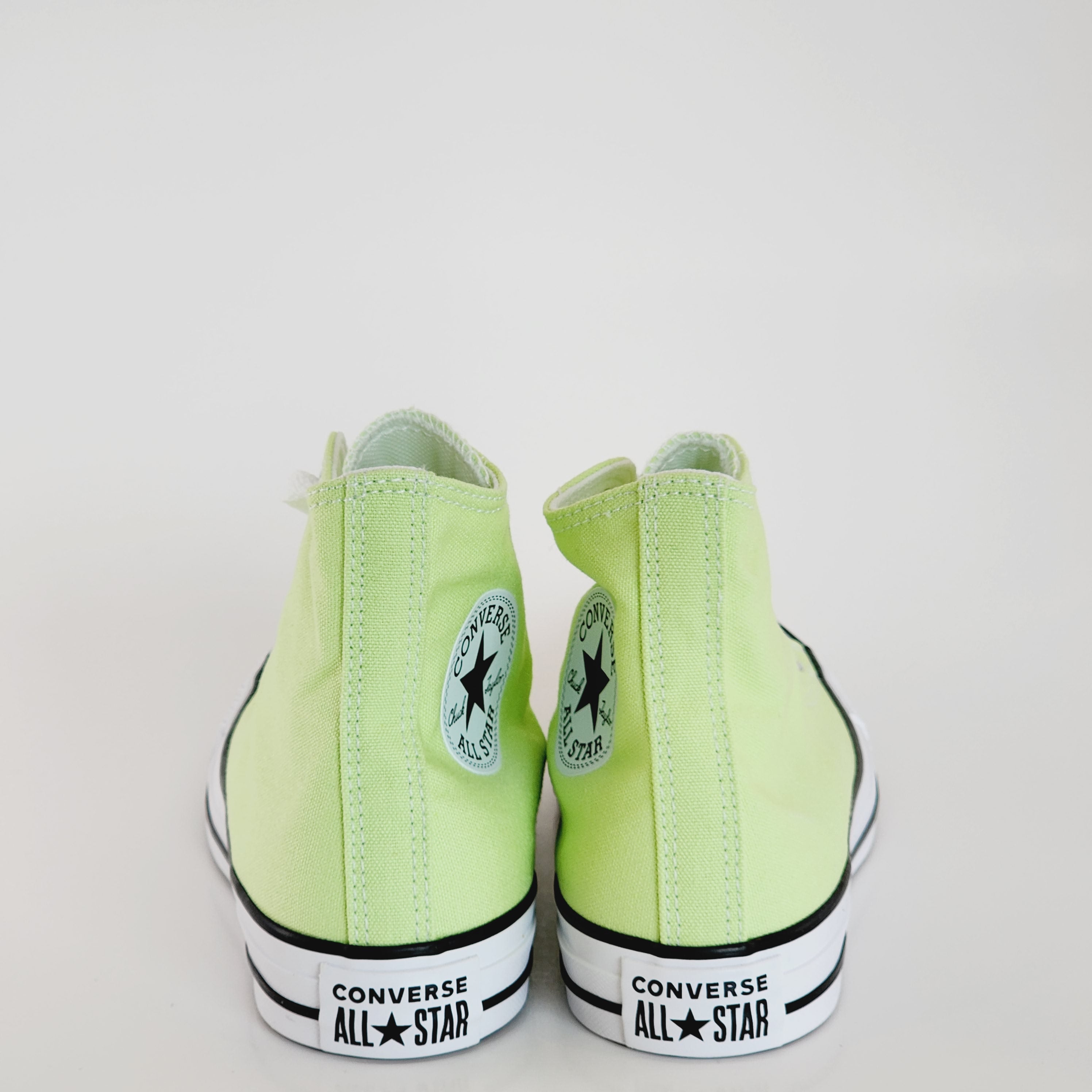 Converse CTAS Hi Sour Melon/White/Black Unisex Sneakers A03422F NWT