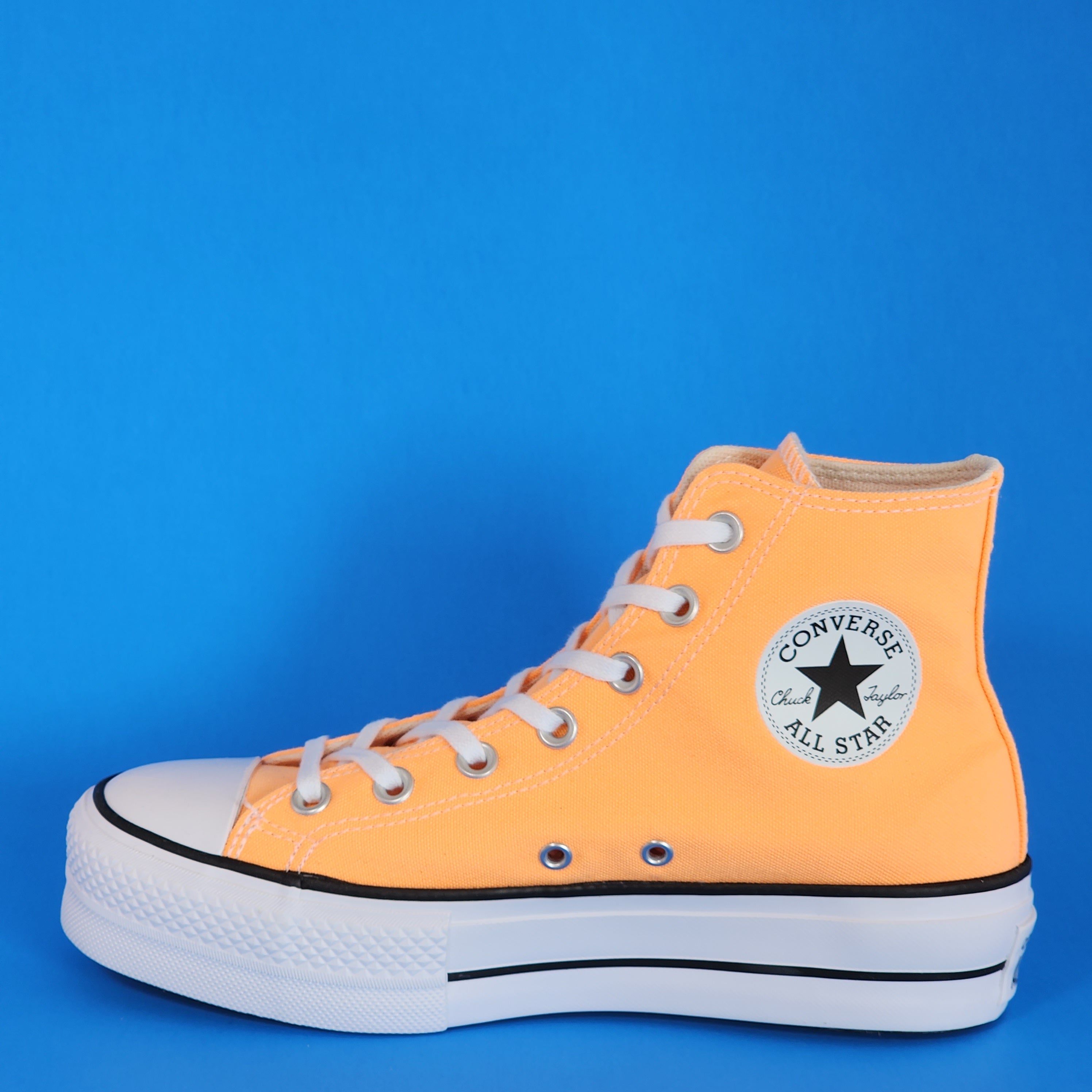 Converse CTAS Hi Lift Seasonal Color Women's Platform Sneakers A03052F NWT