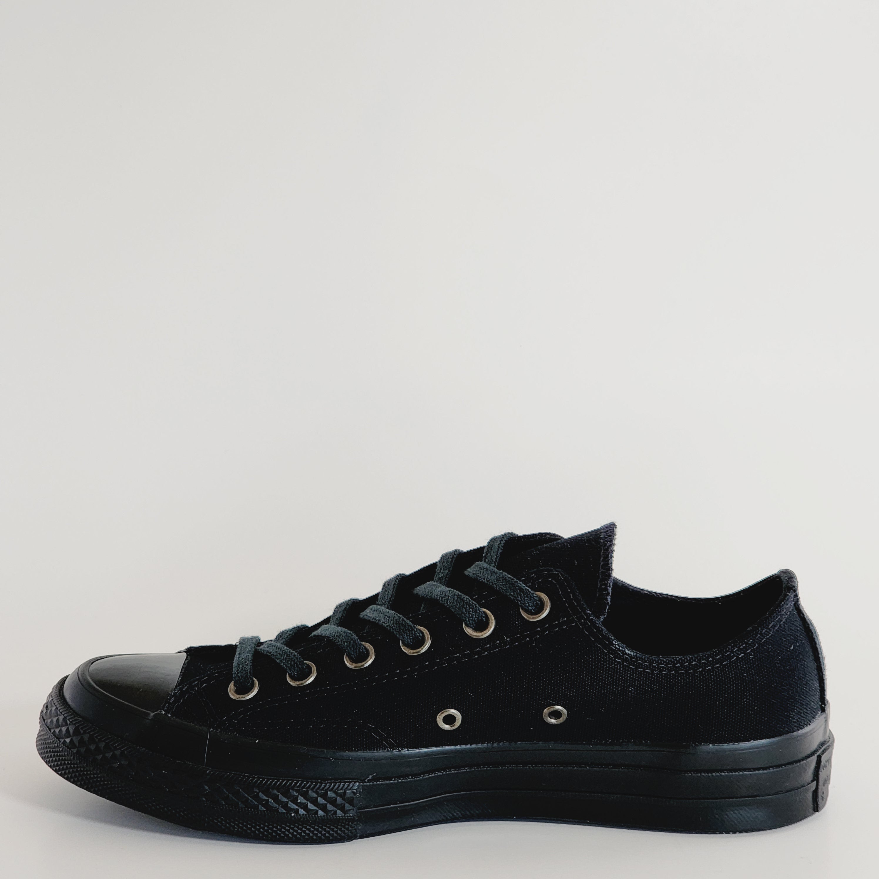 Converse Chuck 70 Low Ox 'Triple Black' Canvas Unisex Sneakers 168929C NWT