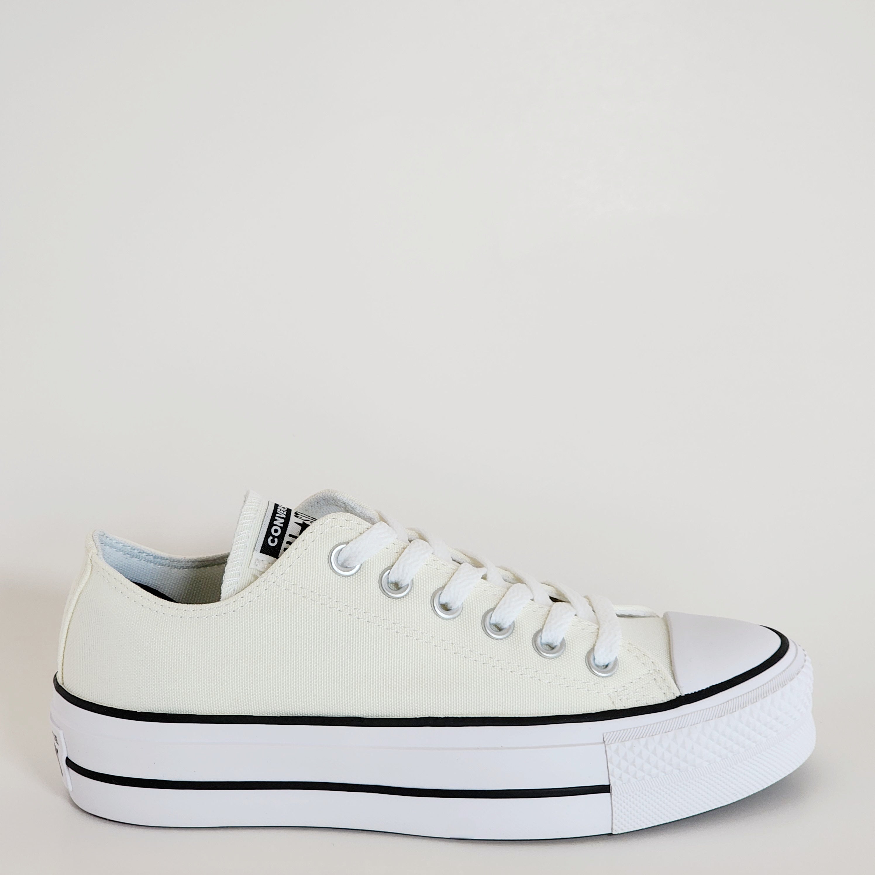 Converse CTAS Lift Ox Egret/White/Black Canvas Platform Sneakers A09992C NWT