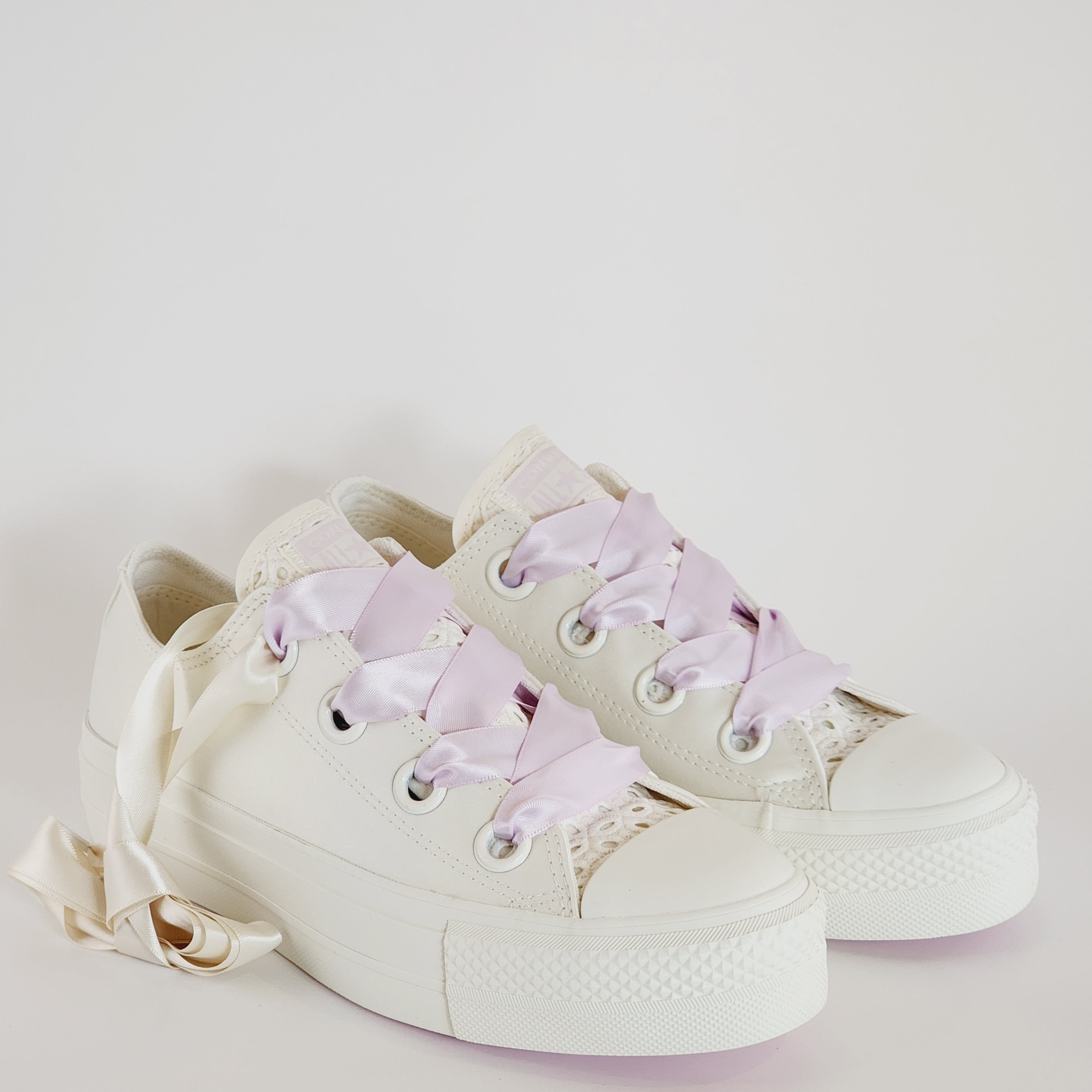 Converse CTAS Lift Ox Matte Satin Egret/Lilac Daze Platform Sneakers A10301C NWT