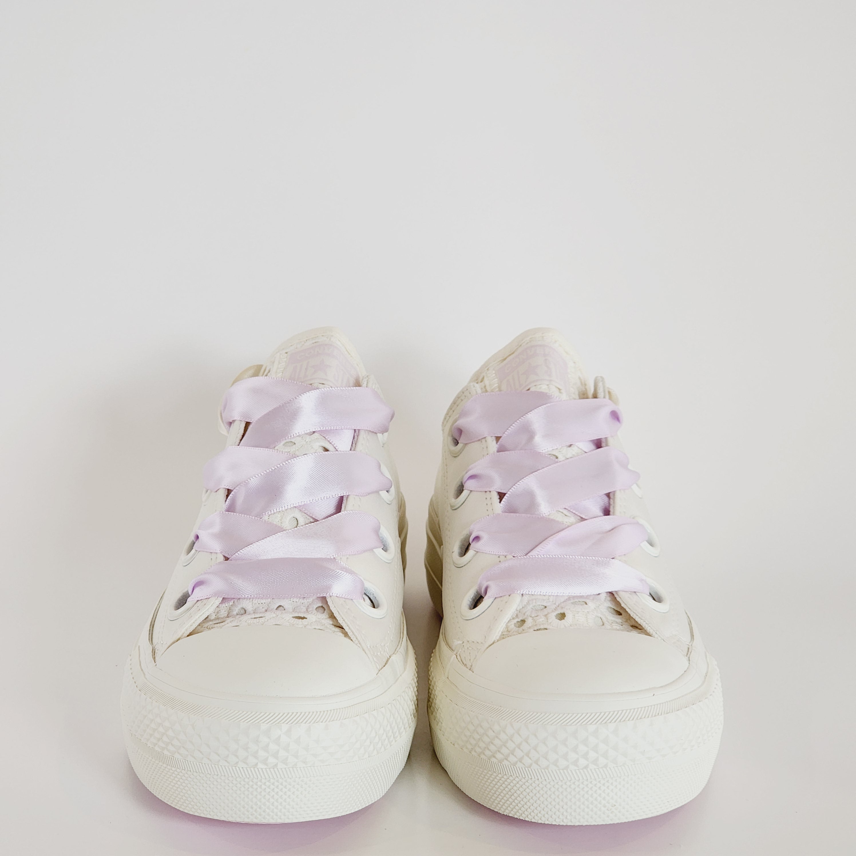 Converse CTAS Lift Ox Matte Satin Egret/Lilac Daze Platform Sneakers A10301C NWT