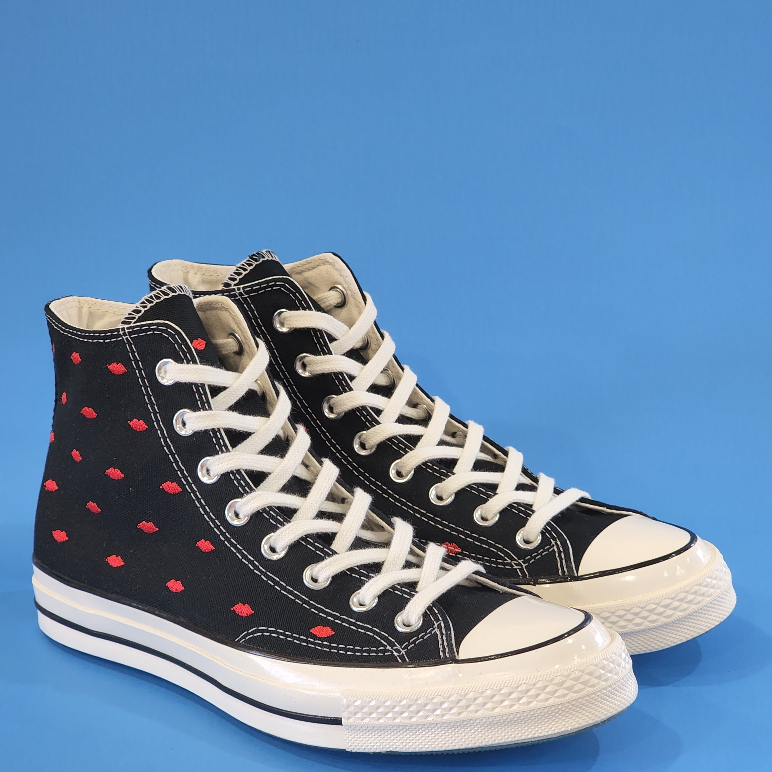 Converse Chuck 70 Hi Embroidered Lips Canvas Unisex Sneakers A01600C NWT