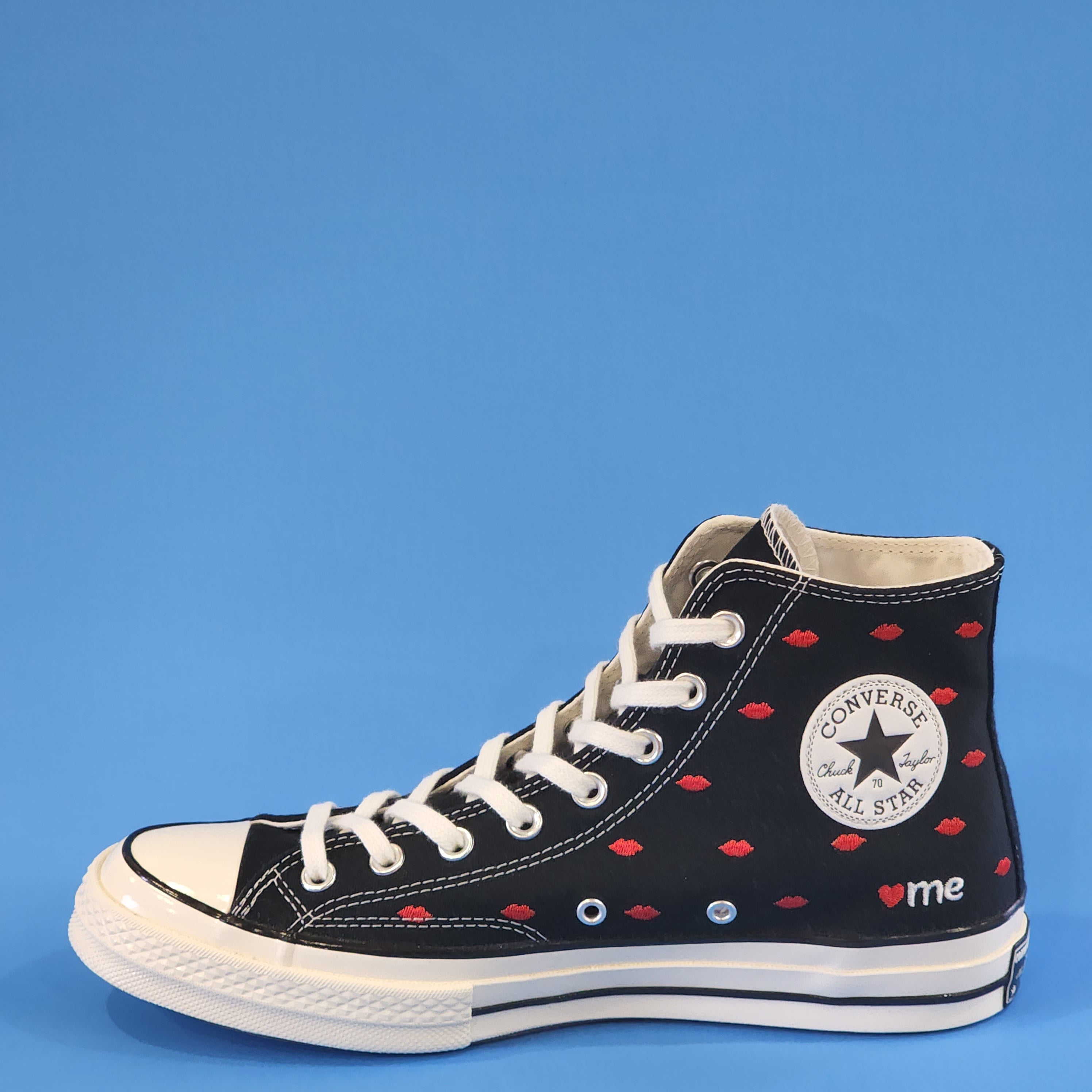 Converse Chuck 70 Hi Embroidered Lips Canvas Unisex Sneakers A01600C NWT