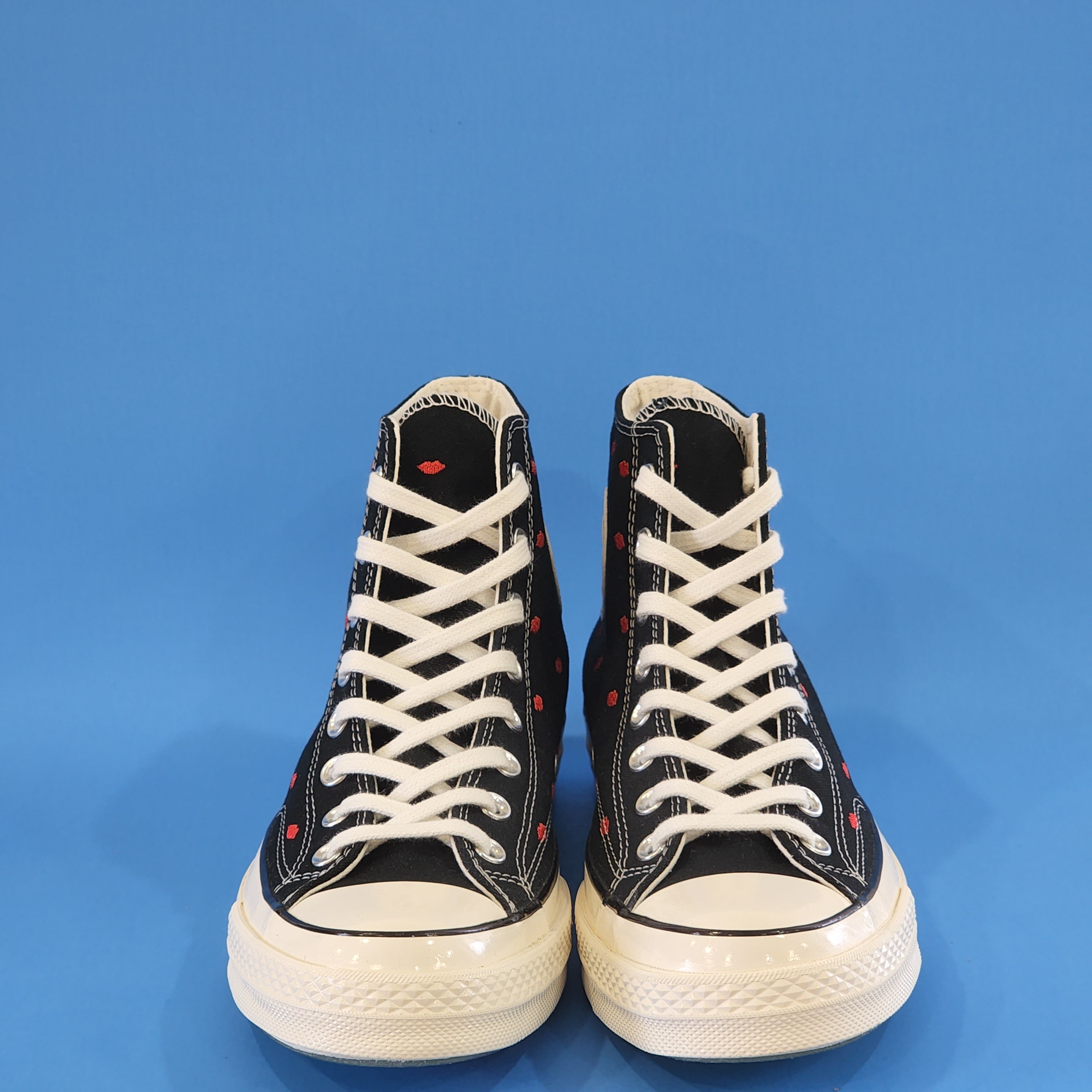 Converse Chuck 70 Hi Embroidered Lips Canvas Unisex Sneakers A01600C NWT