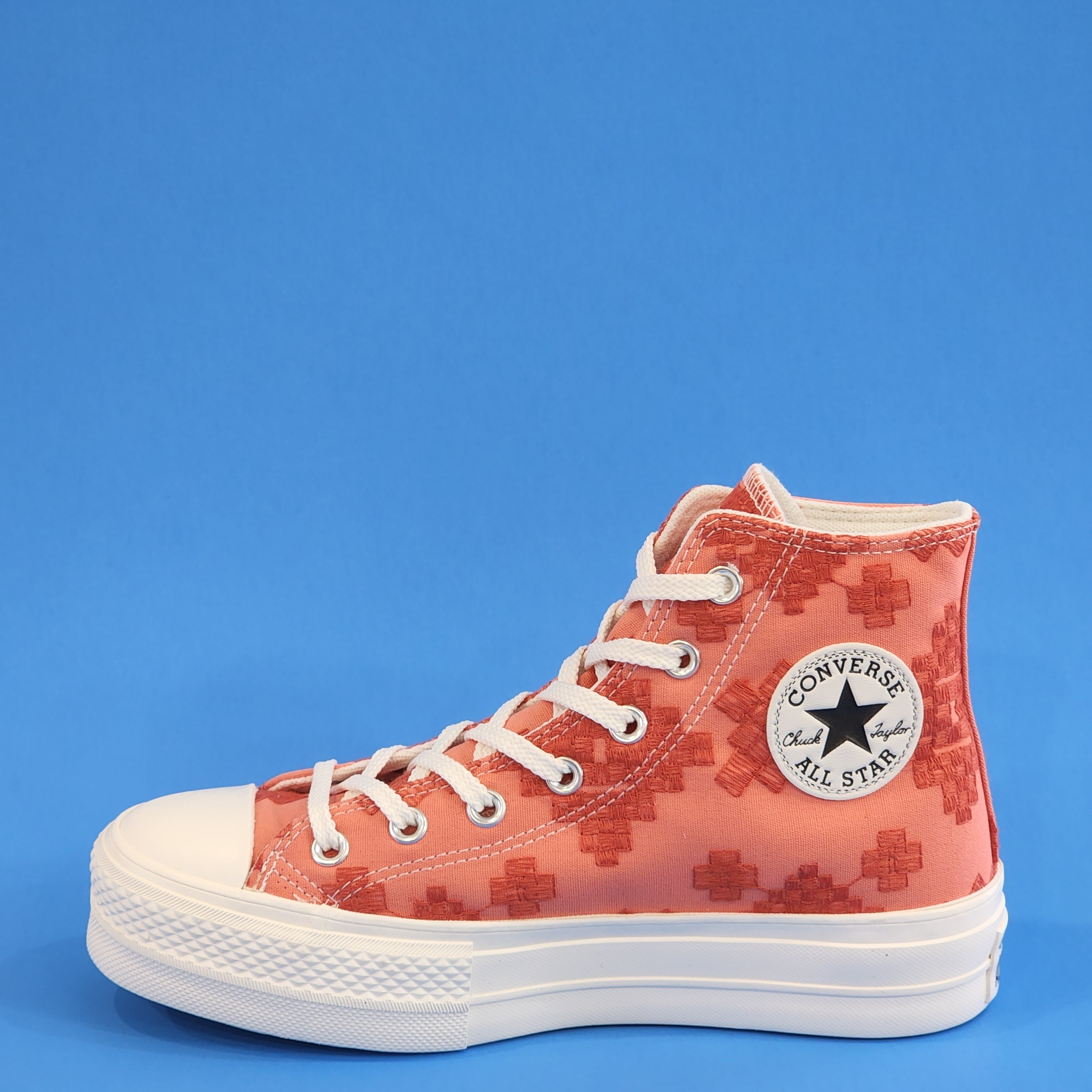 Converse CTAS Hi Lift Tonal Embroidery Women's Platform Sneakers A02233C NWT