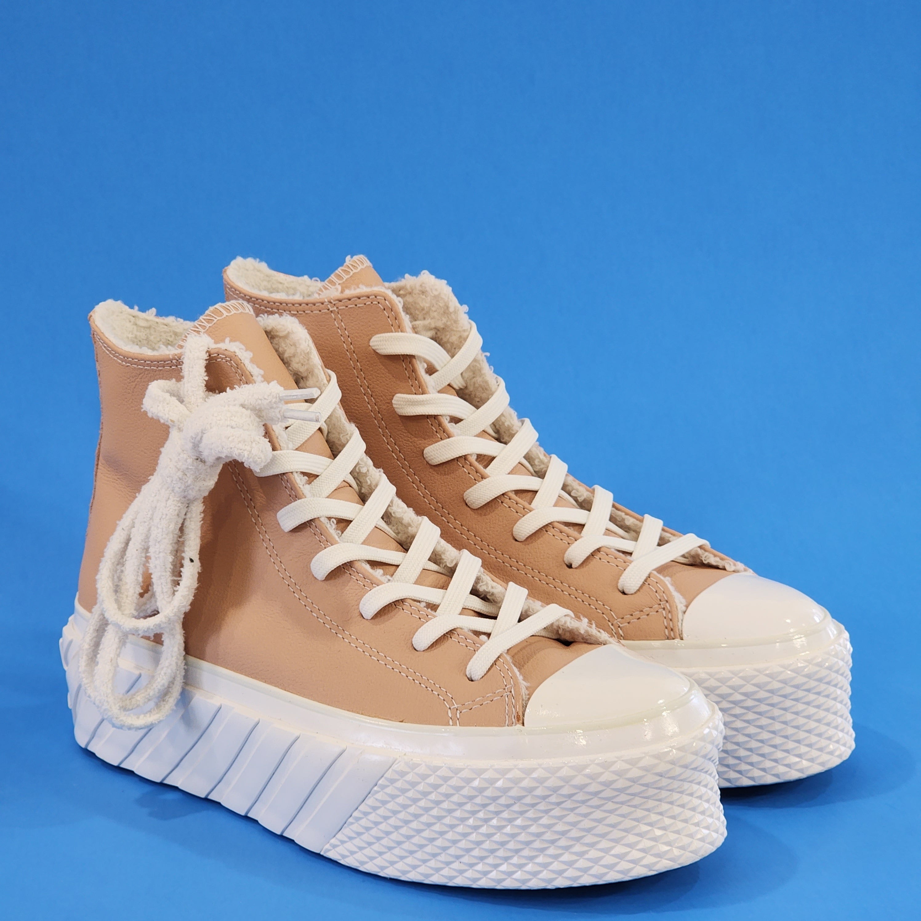 Converse CTAS Hi Cozy Tones Sherpa Leather 2X Platform Sneakers 573073C NWT