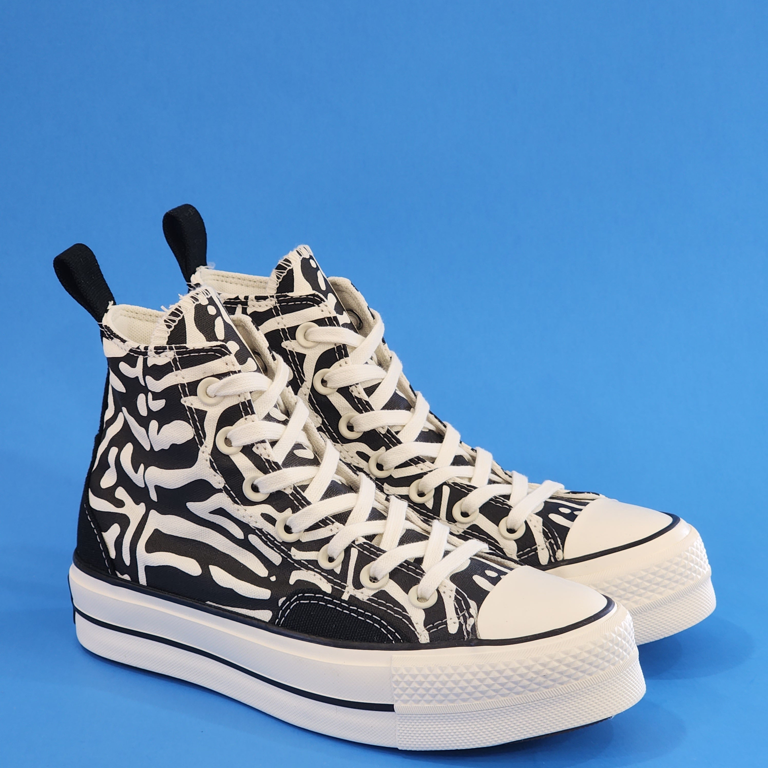 Converse CTAS High Top Lift Animal Mix Women's Platform Sneakers A03713C NWT