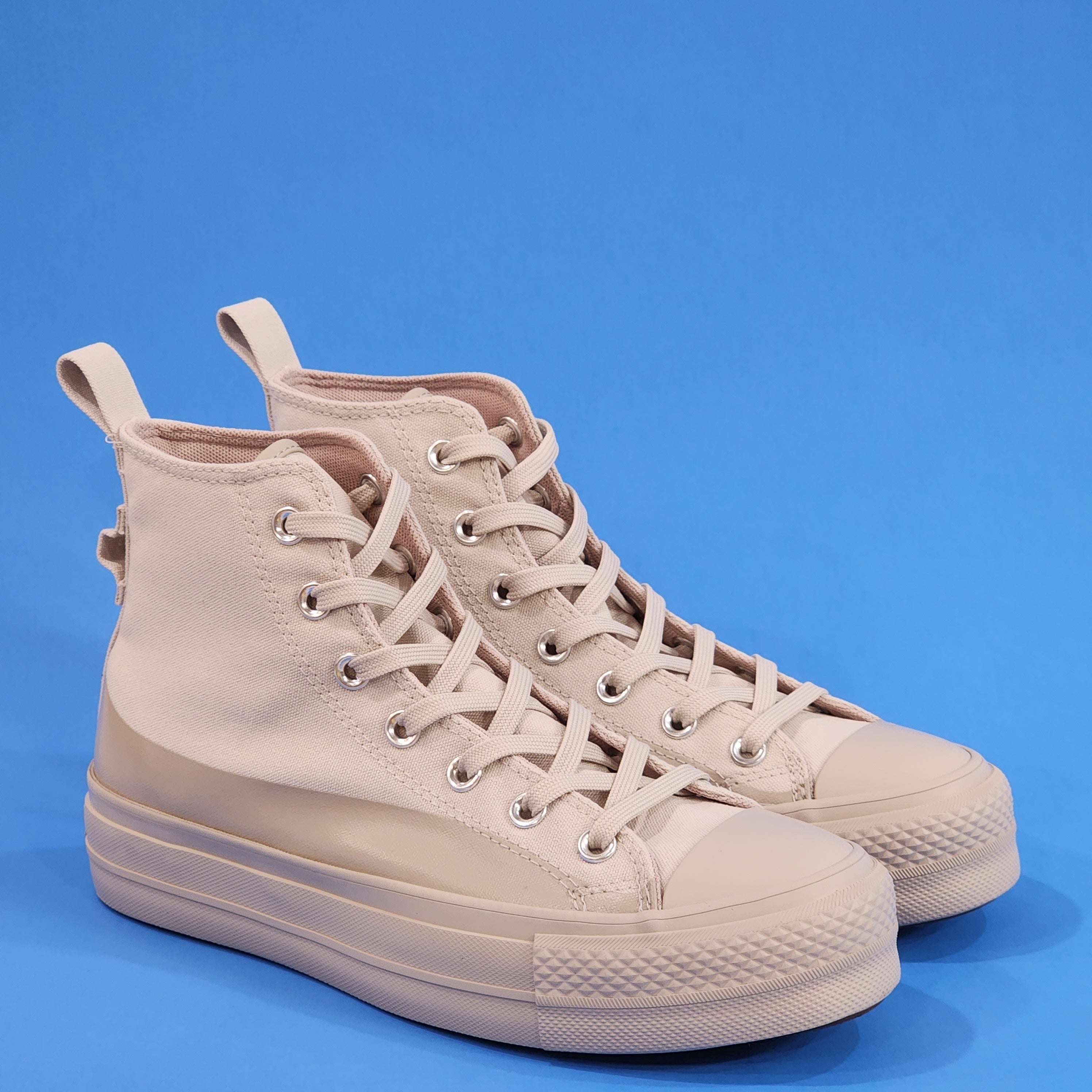 Converse CTAS Hi Lift Water-Repellent Canvas Platform Sneakers A04262C NWT