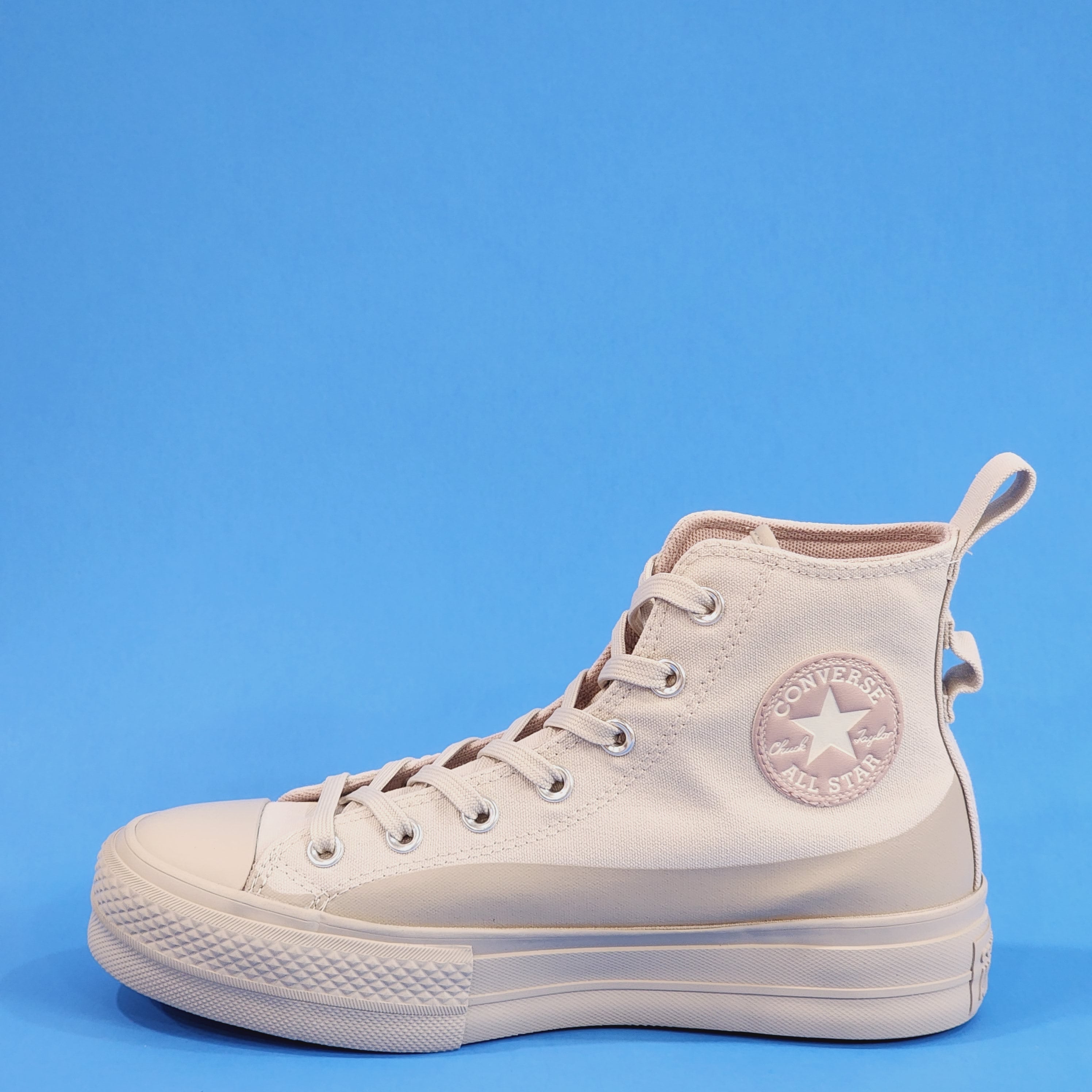 Converse CTAS Hi Lift Water-Repellent Canvas Platform Sneakers A04262C NWT