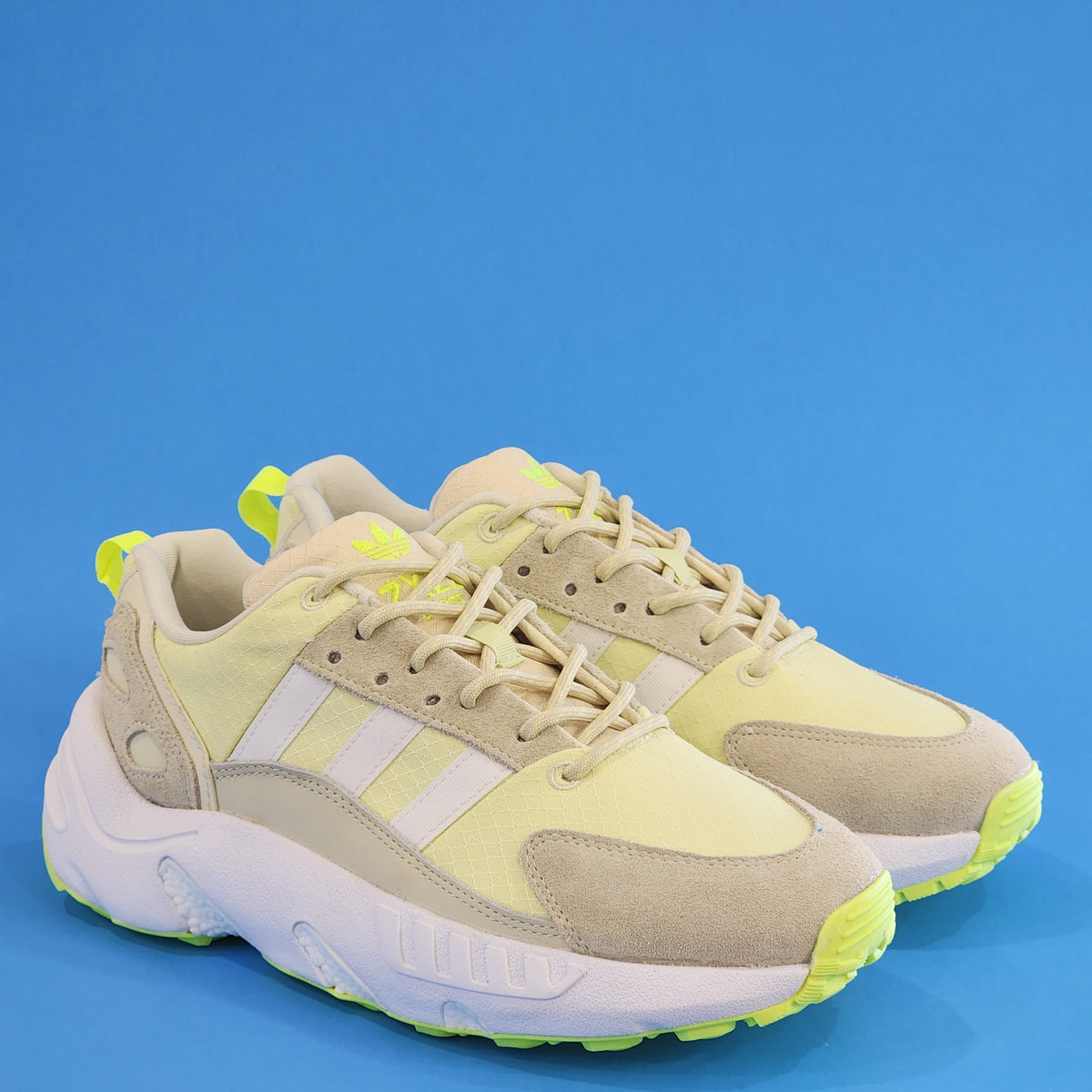 靴 yello sneaker mules Adidas ZX 22 BOOST Sand/Cloud White/Yellow Tint Women's Sneakers GW831