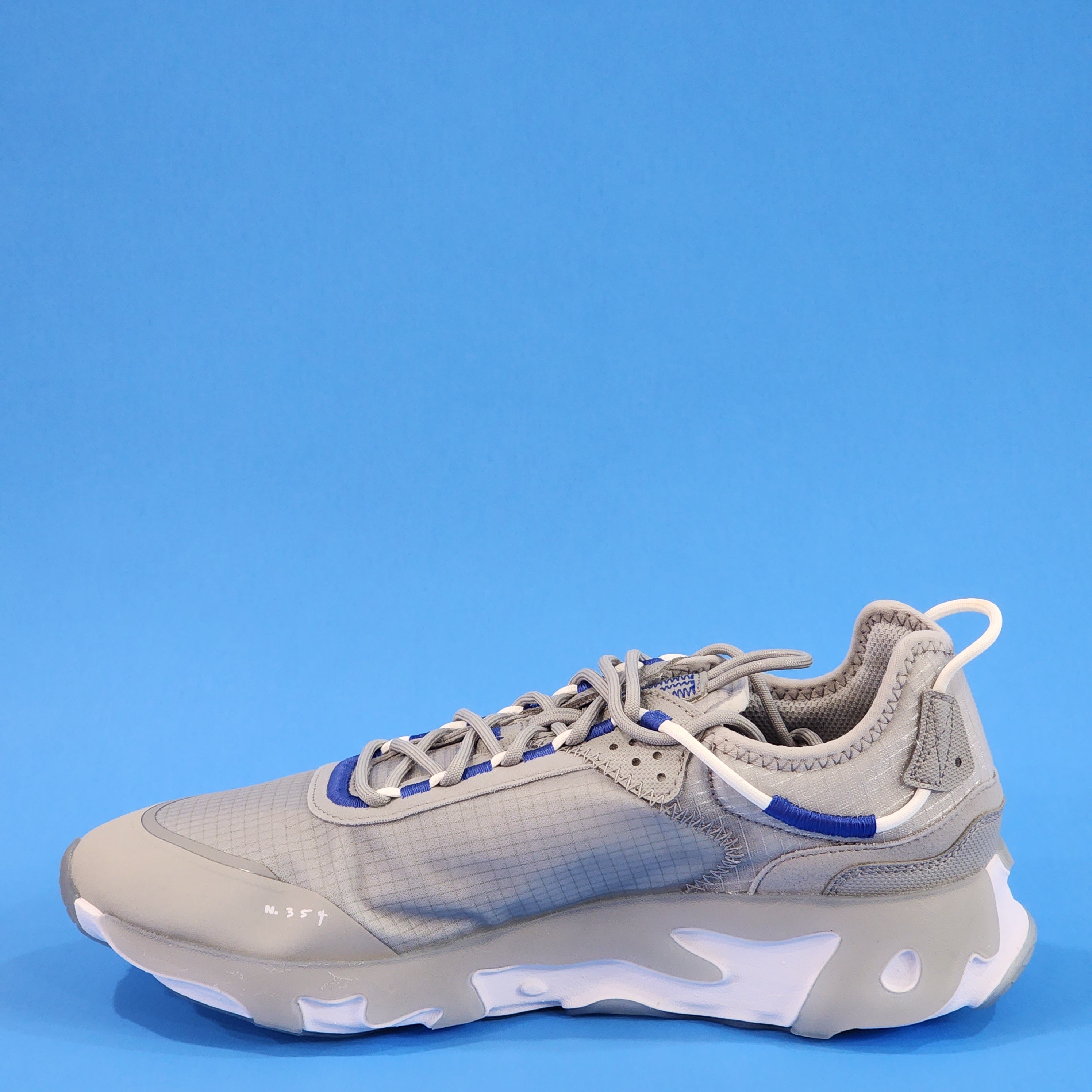 Nike React Live Light Smoke Grey/White/Hyper Royal Sneakers CV1772-004 NWT