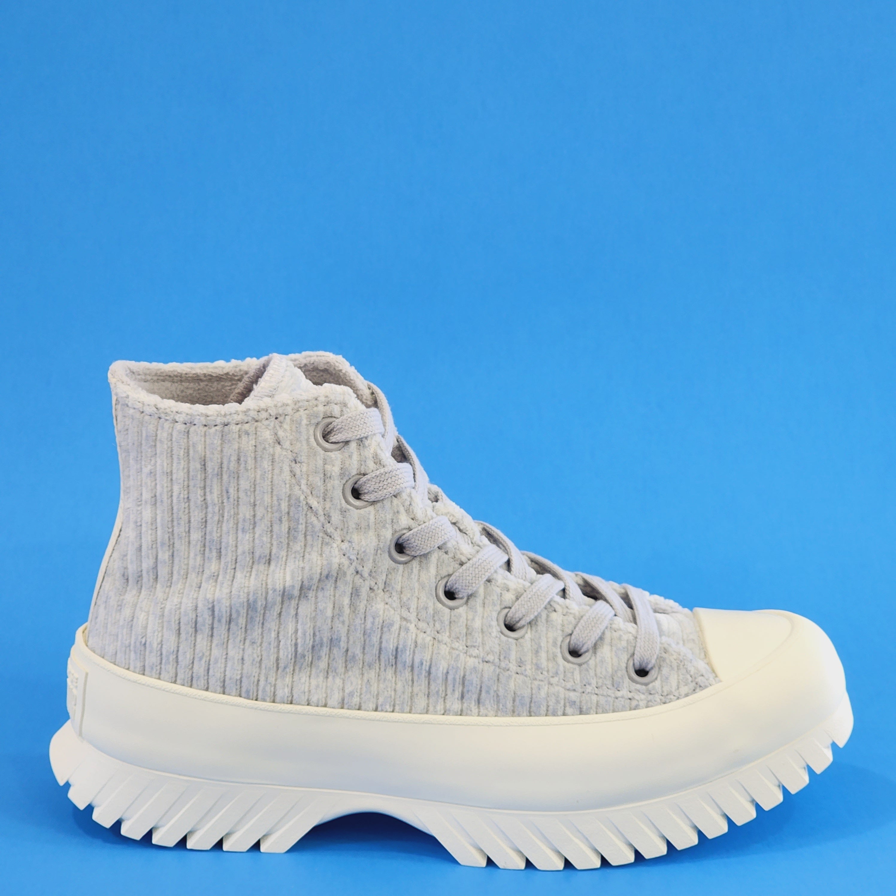 Converse CTAS Lugged 2.0 Hi Velour 'Gravel' Blue Platform Sneakers A01347C NWT